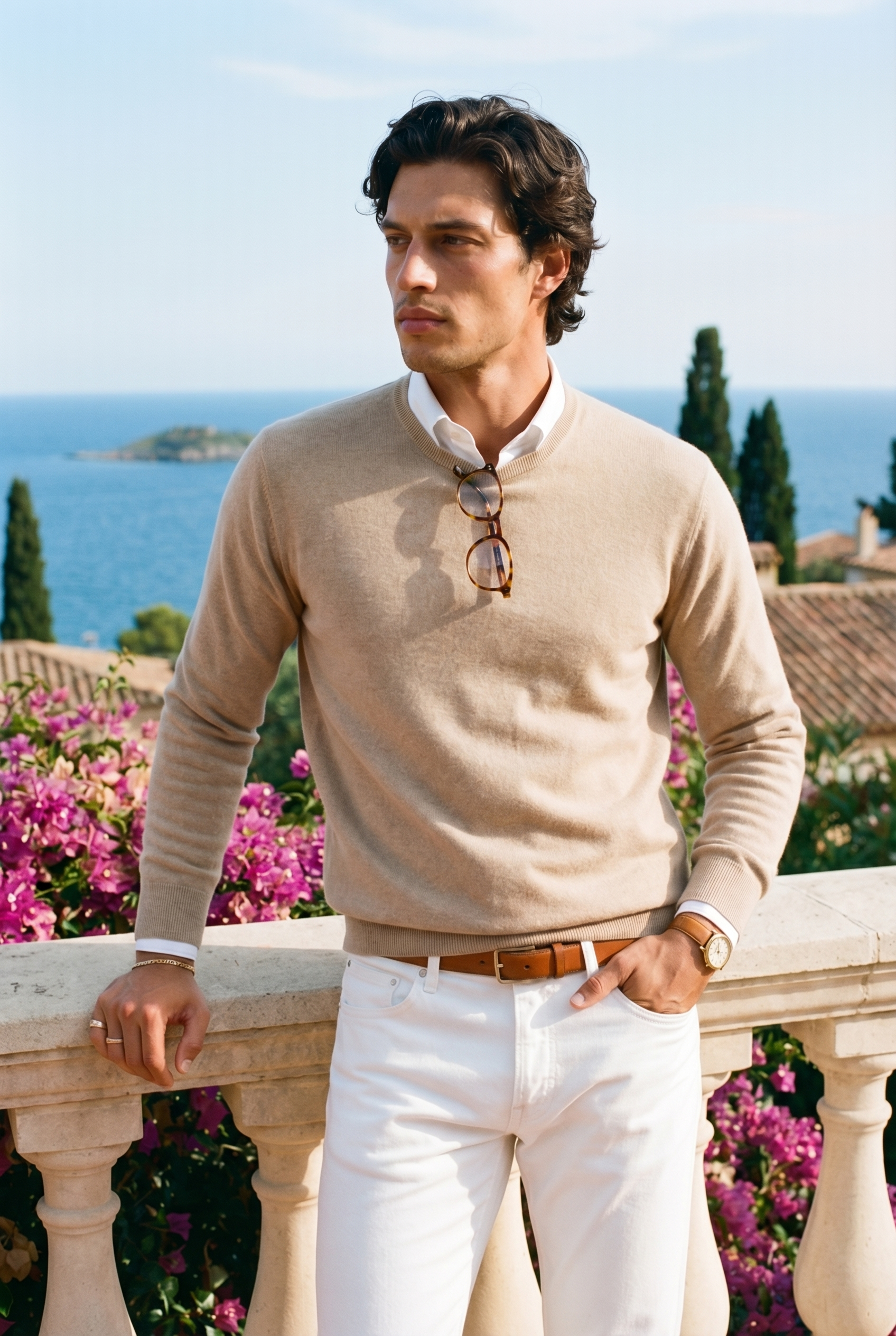 100% Cashmere Classic Roundneck Sweater
